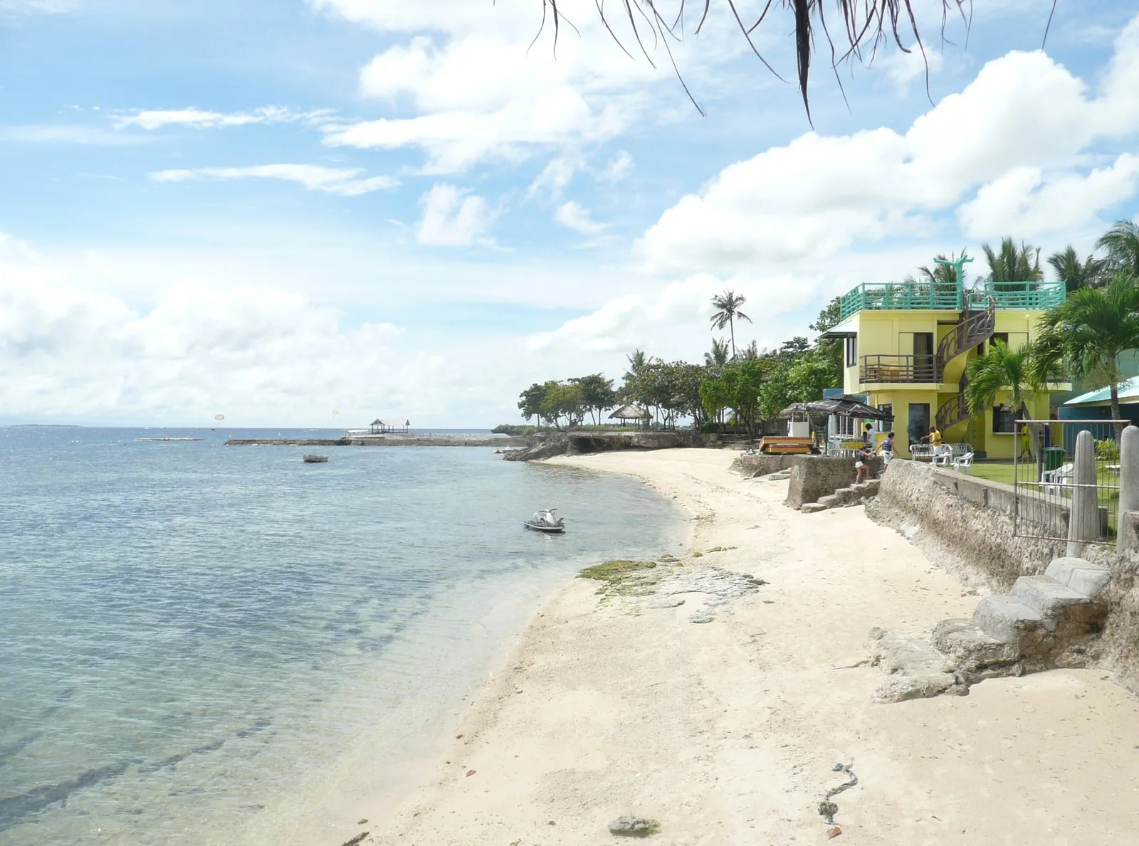 Coastal scenery in Cebu
